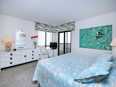 Sanibel Island 2 Bedroom Beach Front Vacation Rental